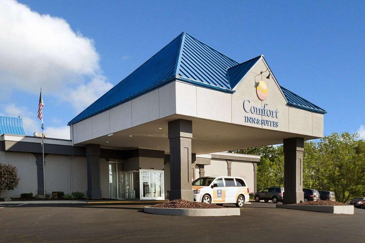 Comfort Inn & Suites Airport Syracuse Extérieur photo