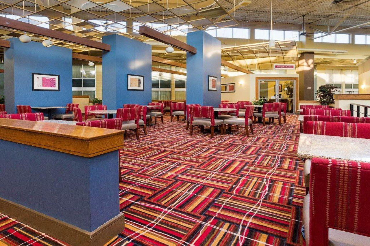 Comfort Inn & Suites Airport Syracuse Extérieur photo