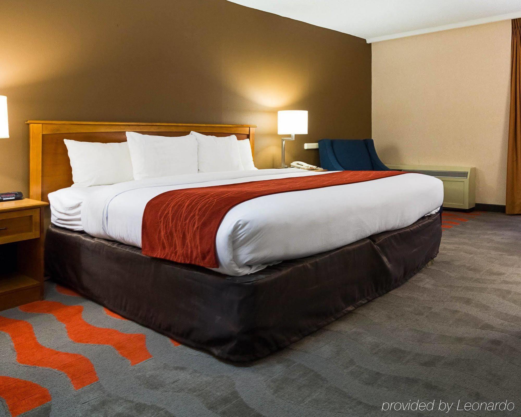 Comfort Inn & Suites Airport Syracuse Extérieur photo