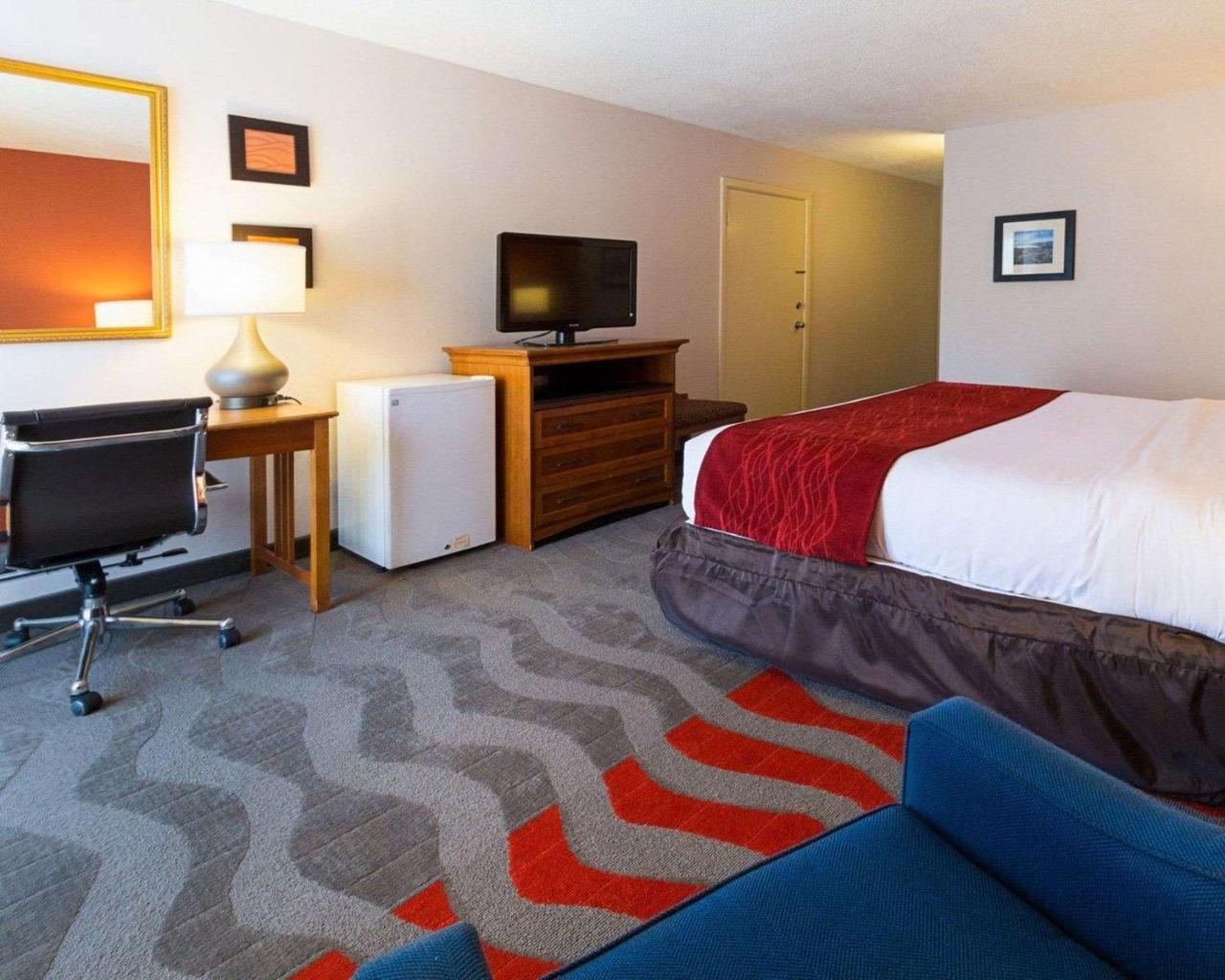 Comfort Inn & Suites Airport Syracuse Extérieur photo
